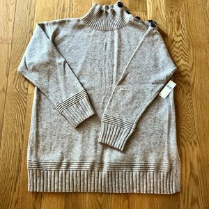 Anthropologie Tunic Sweater.  NWT.  Medium.